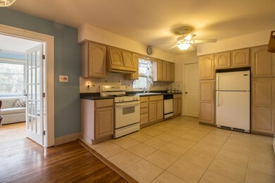 386_Constitution-14kitchen