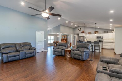 5851 Feezer Rd, Farmington, MO 63640 - photo 4