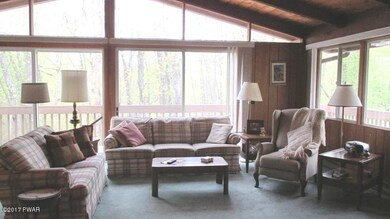 809 Hickory Ct, Hawley, PA 18428 - photo 3