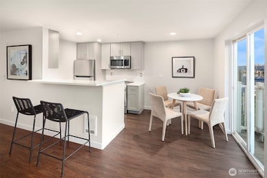 Harbor Place Condominium unit A502, Seattle, WA 98126 - photo 3