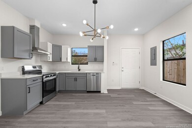 627 S Olive St, San Antonio, TX 78203 - photo 5