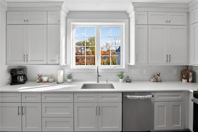 125 Julia Way, Johnston, RI 02919 - photo 5