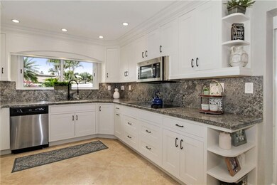 Double Window Serving Pool Area
