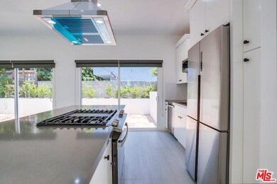 1655 1/2 S Longwood Ave, Los Angeles, CA 90019 - photo 5