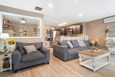 37 Bennett St, Nashua, NH 03064 - photo 3