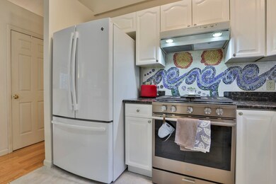 11 Rainbow Ave, MerriMacK, NH 03054 - photo 5