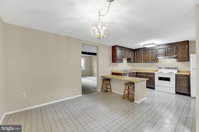 43 Bon Oak Ct, Reisterstown, MD 21136 - photo 5