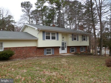 21529 Lynn Dr, Lexington Park, MD 20653 - photo 2