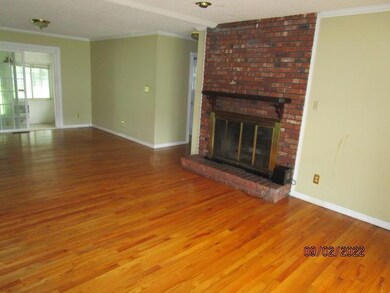 105 Dunbar Cir, Sylvester, GA 31791 - photo 6