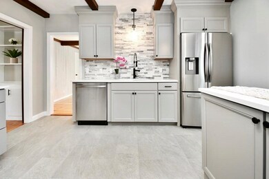 11 Alden St, Auburn, MA 01501 - photo 5