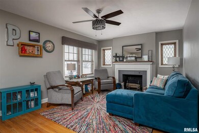 724 27th Ave, Moline, IL 61265 - photo 2