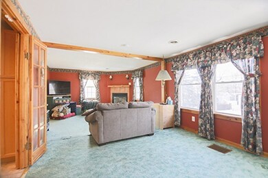 9 Kinney Ave, Burlington, MA 01803 - photo 2
