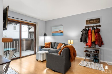 7530FoxridgeWay(5of16)