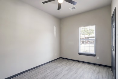 7802 Dandy St unit B, Houston, TX 77016 - photo 6