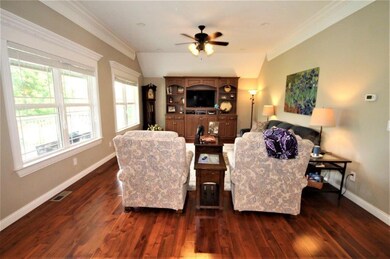 5626 Poplar Woods Ct, Columbus, IN 47203 - photo 7