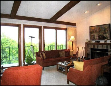 3412 Valley Creek Cir, Middleton, WI 53562 - photo 2