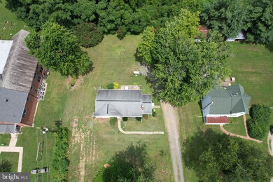 14 W Friendship Rd, Friendship, MD 20758 - photo 2