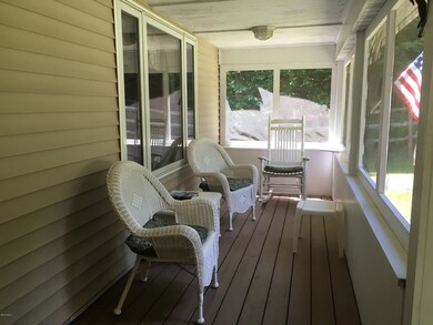 Screened Porch