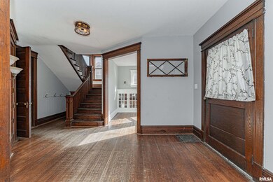 304 Lincoln Ave, Lincoln, IL 62656 - photo 6