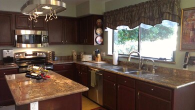 Kitchen 2 (2)