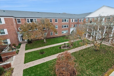 unlisted-address, Evanston, IL 60201 - photo 7