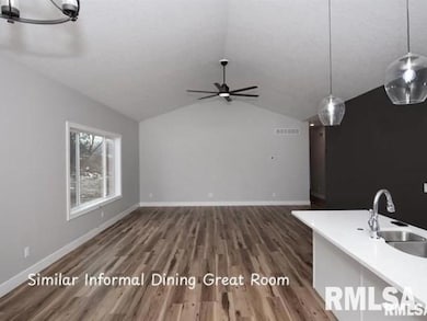 4757 Willow Cir, Davenport, IA 52806 - photo 5