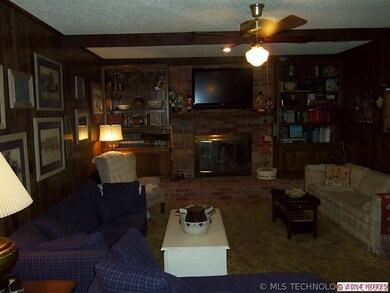 2408 Chapel Hill Rd, Bartlesville, OK 74006 - photo 5