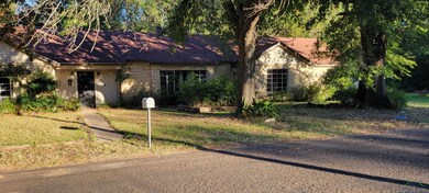 604 Omega St, Longview, TX 75601 - photo 2