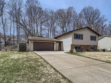 12149 Robin Rd, Maple Grove, MN 55369 - photo 2