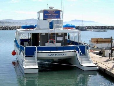 Take a wine and cheese cruise around the Harbor.

