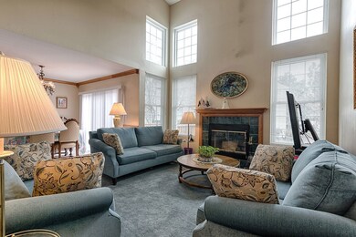 3908 Vesper Ct, Naperville, IL 60564 - photo 3