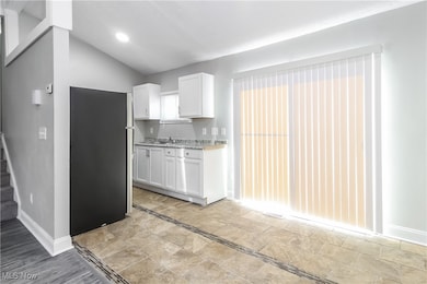 4400 Wyatt Rd, Cleveland, OH 44128 - photo 6