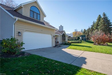 1919 Ridgehurst Dr, Wickliffe, OH 44092 - photo 2