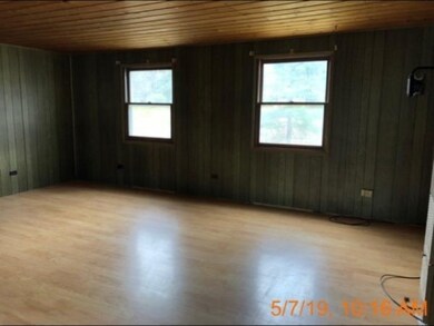 526 McKinley LivingRoom (2)