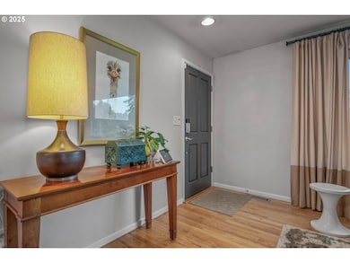 6630 SW Dover St, Portland, OR 97225 - photo 3