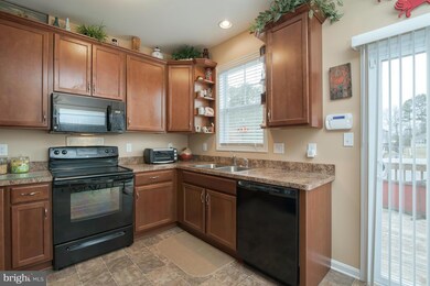 27 Columbia Rd, Colonial Beach, VA 22443 - photo 6