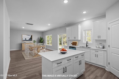 1009 Tawney Trace, New Bern, NC 28562 - photo 2