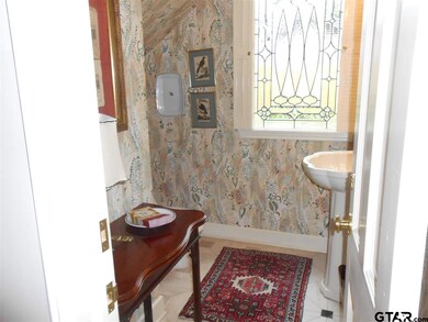 1708 1708 S College, Tyler, TX 75701 - photo 6