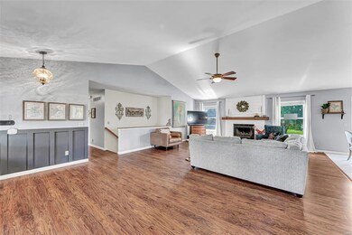Entry foyer, open concept