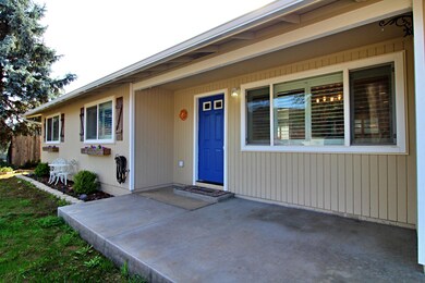 416 Placer St, Rogue River, OR 97537 - photo 4