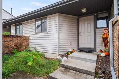 453 Foxfire Dr unit 54D, Columbia, MO 65201 - photo 2