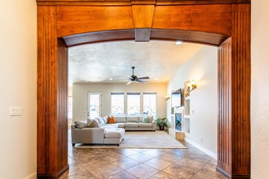 1166 E Colt Ave FLEX-58