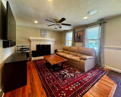 6 Squire Way, Plymouth, MA 02360 - photo 4