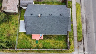 317 E Main St, Centralia, WA 98531 - photo 4