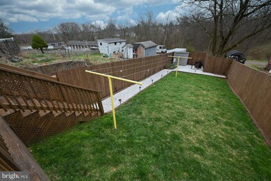 256 Bridge St, Spring City, PA 19475 - photo 6