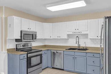 10 Oasis Ct, Taylors, SC 29687 - photo 6