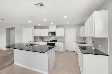 117 W Point Way, Elgin, TX 78621 - photo 2