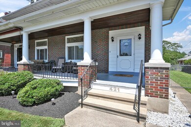 421 N Brobst St, Reading, PA 19607 - photo 3