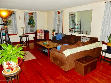 409 Rear Delaware Ave, Olyphant, PA 18447 - photo 5