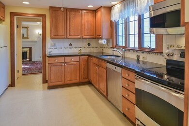 6 Canterbury Rd, Marblehead, MA 01945 - photo 5